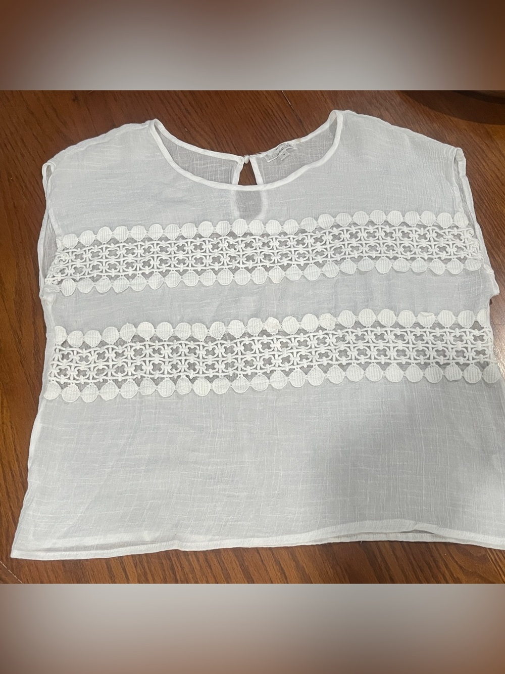Cecico White sleeveless shirt
